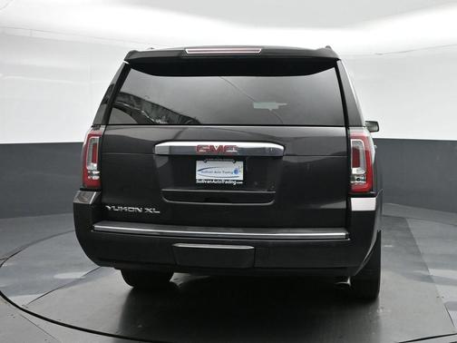 2017 GMC Yukon XL Denali