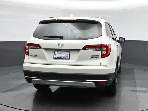 2019 Honda Pilot Touring 8-Passenger