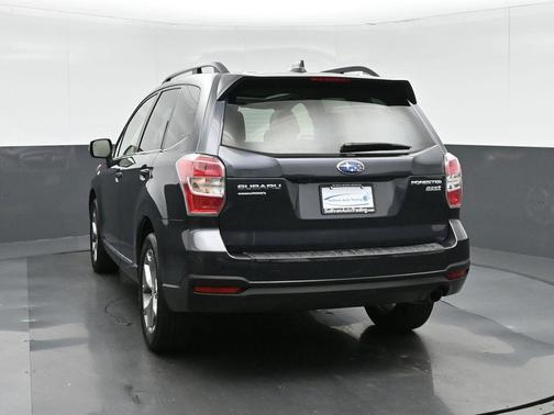 2016 Subaru Forester 2.5i Touring