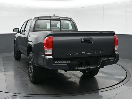 2016 Toyota Tacoma SR