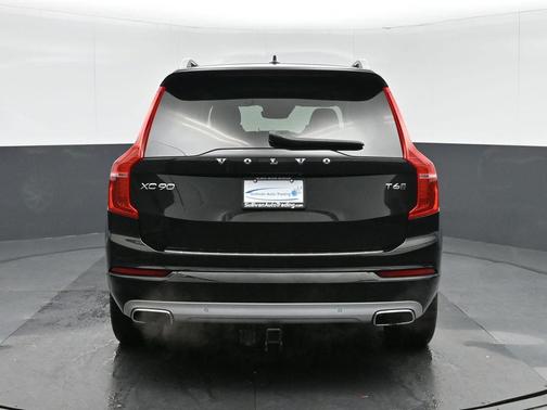 2019 Volvo XC90 T6 Momentum
