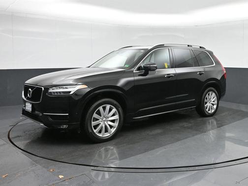 2019 Volvo XC90 T6 Momentum
