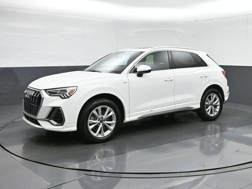 Glacier White Metallic 2023 Audi Q3 Premium 45 TFSI S line quattro Tiptronic