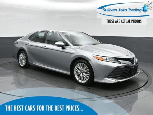 Celestial Silver Metallic 2019 Toyota Camry XLE