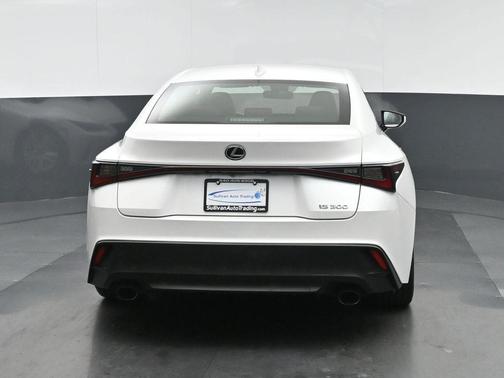 2022 Lexus IS 300 Base