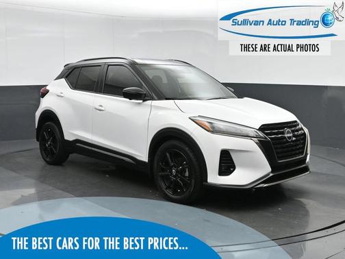 2022 Nissan Kicks SR