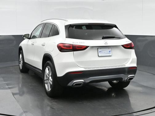 2021 Mercedes-Benz GLA 250 Base 4MATIC
