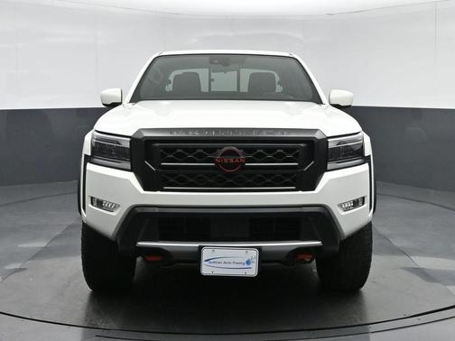 Glacier White 2022 Nissan Frontier PRO-4X