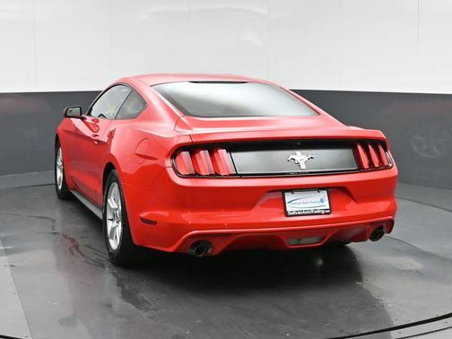 2017 Ford Mustang V6