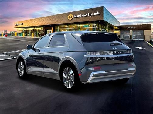 2025 Hyundai IONIQ 5 SE Standard Range