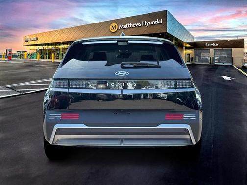 2025 Hyundai IONIQ 5 SE Standard Range