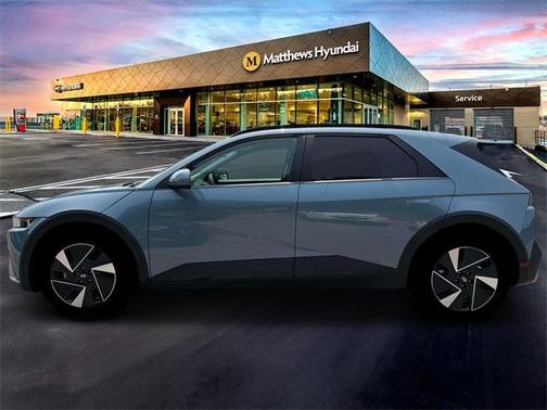 2025 Hyundai IONIQ 5 SEL