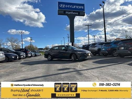 2021 Hyundai ELANTRA SE