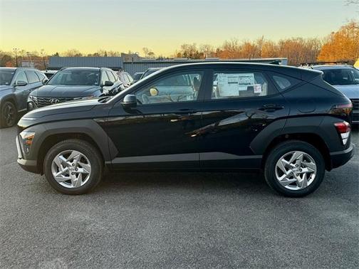 2025 Hyundai KONA SE