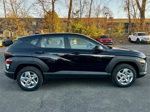 2025 Hyundai KONA SE