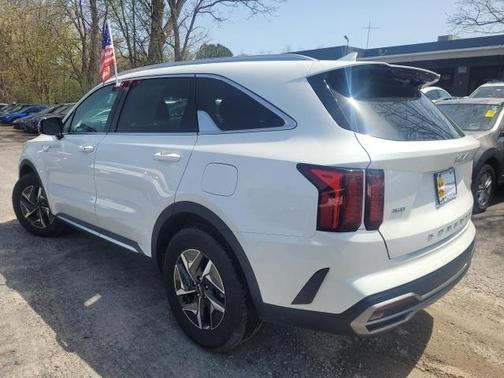 2022 Kia Sorento Hybrid S