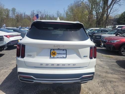 2022 Kia Sorento Hybrid S