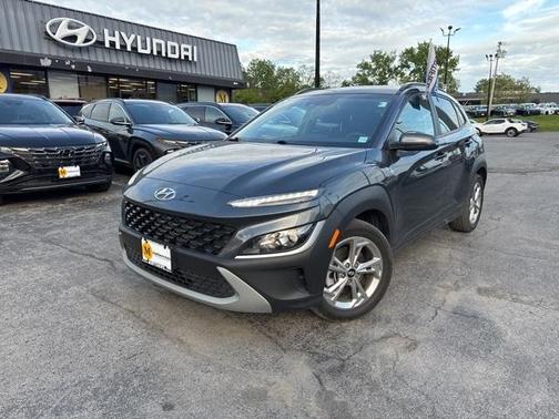2022 Hyundai KONA SEL