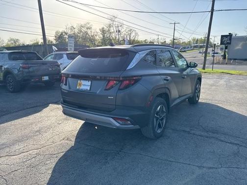 2025 Hyundai TUCSON SEL