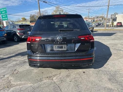 2024 Volkswagen Tiguan 2.0T SE R-Line Black
