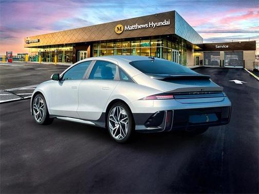 2024 Hyundai IONIQ 6 SEL