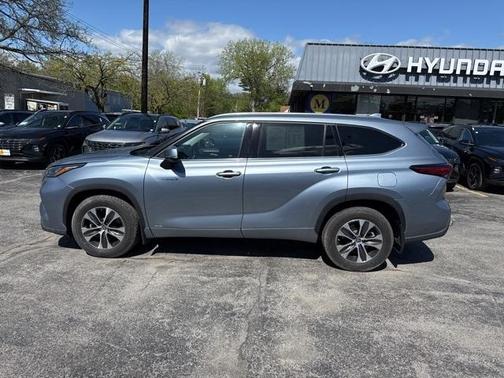 2020 Toyota Highlander Hybrid XLE