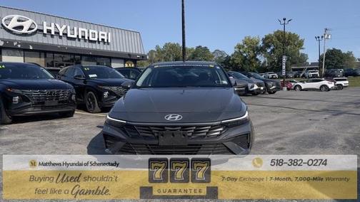 2025 Hyundai ELANTRA SE