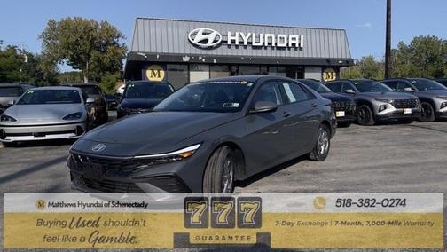 2025 Hyundai ELANTRA SE