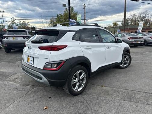 2023 Hyundai KONA SEL