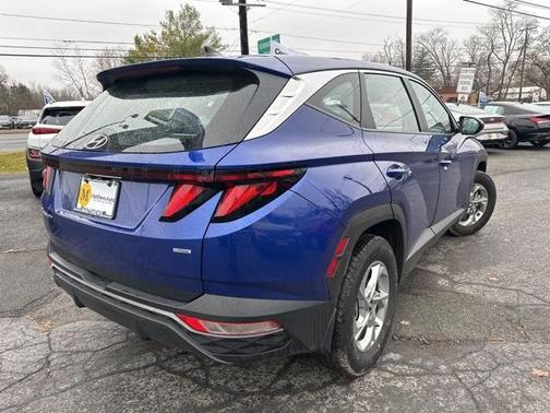 2023 Hyundai TUCSON SE