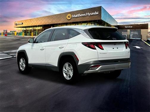 2025 Hyundai TUCSON SE