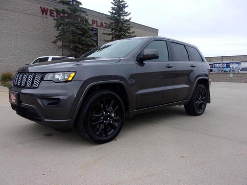 2021 Jeep Grand Cherokee Laredo