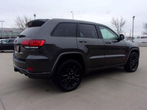 2021 Jeep Grand Cherokee Laredo