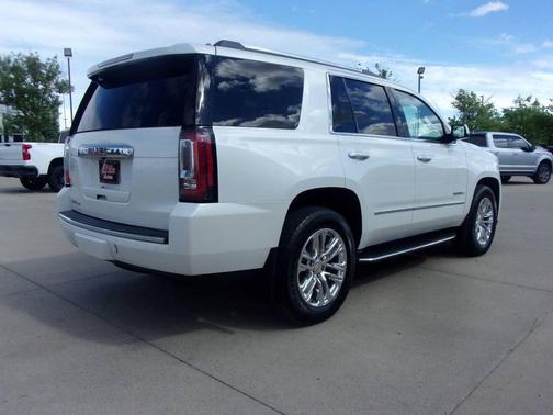White 2017 GMC Yukon Denali