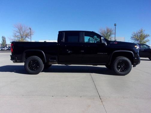 2025 Chevrolet Silverado 2500 ZR2 4x4 4dr Crew Cab SB