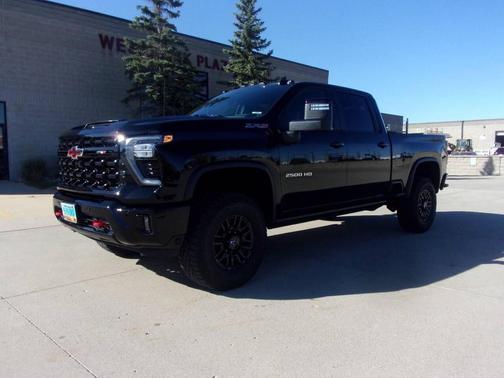 2025 Chevrolet Silverado 2500 ZR2 4x4 4dr Crew Cab SB