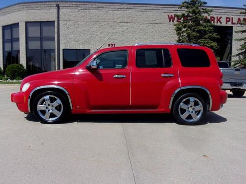 Red 2009 Chevrolet HHR LT