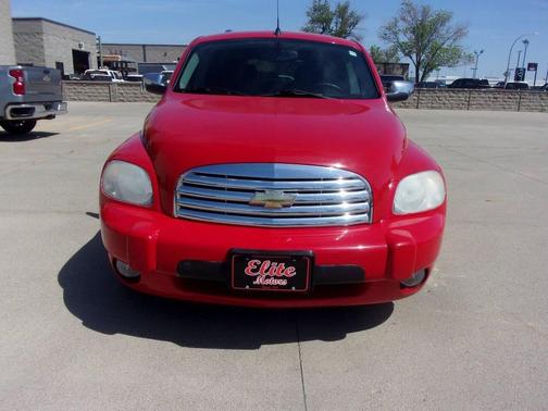 Red 2009 Chevrolet HHR LT