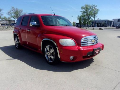 Red 2009 Chevrolet HHR LT