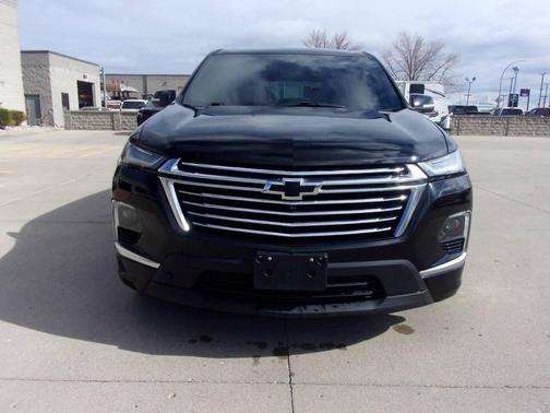 Black 2023 Chevrolet Traverse Premier