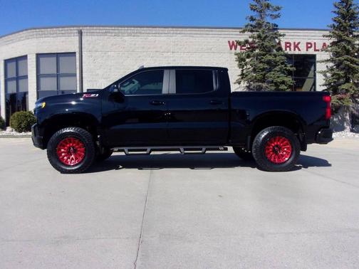 Black 2021 Chevrolet Silverado 1500 LT Trail Boss