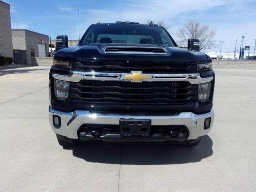 Black 2024 Chevrolet Silverado 2500 LT