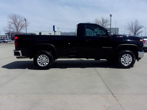 Black 2024 Chevrolet Silverado 2500 LT