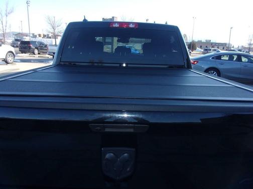 Black 2022 RAM 1500 Classic Warlock 4x4 4dr Crew Cab 5.5 ft. SB Pickup