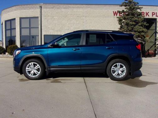 2021 GMC Terrain SLE