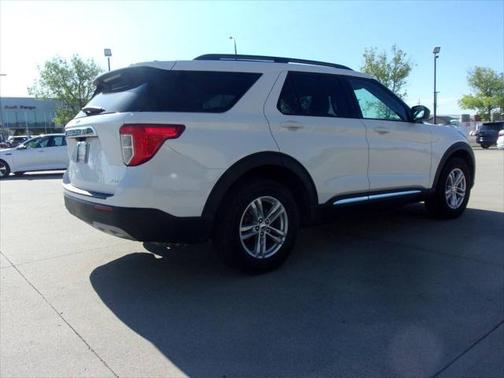 2023 Ford Explorer XLT AWD 4dr SUV
