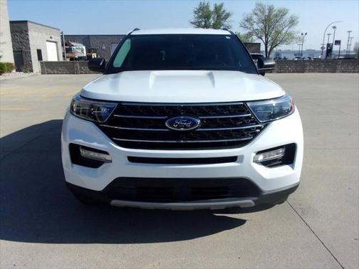2023 Ford Explorer XLT AWD 4dr SUV