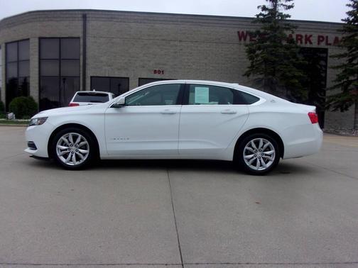 White 2016 Chevrolet Impala LT