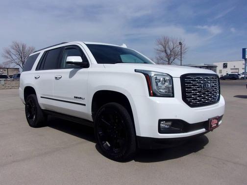White 2019 GMC Yukon Denali