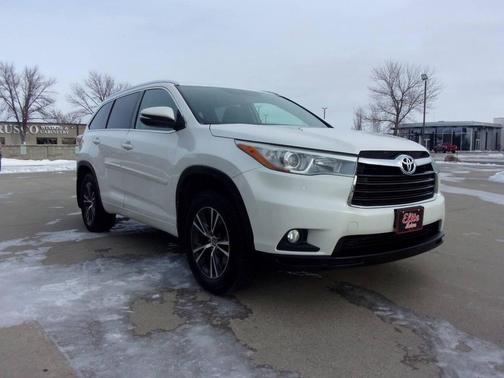 2016 Toyota Highlander XLE